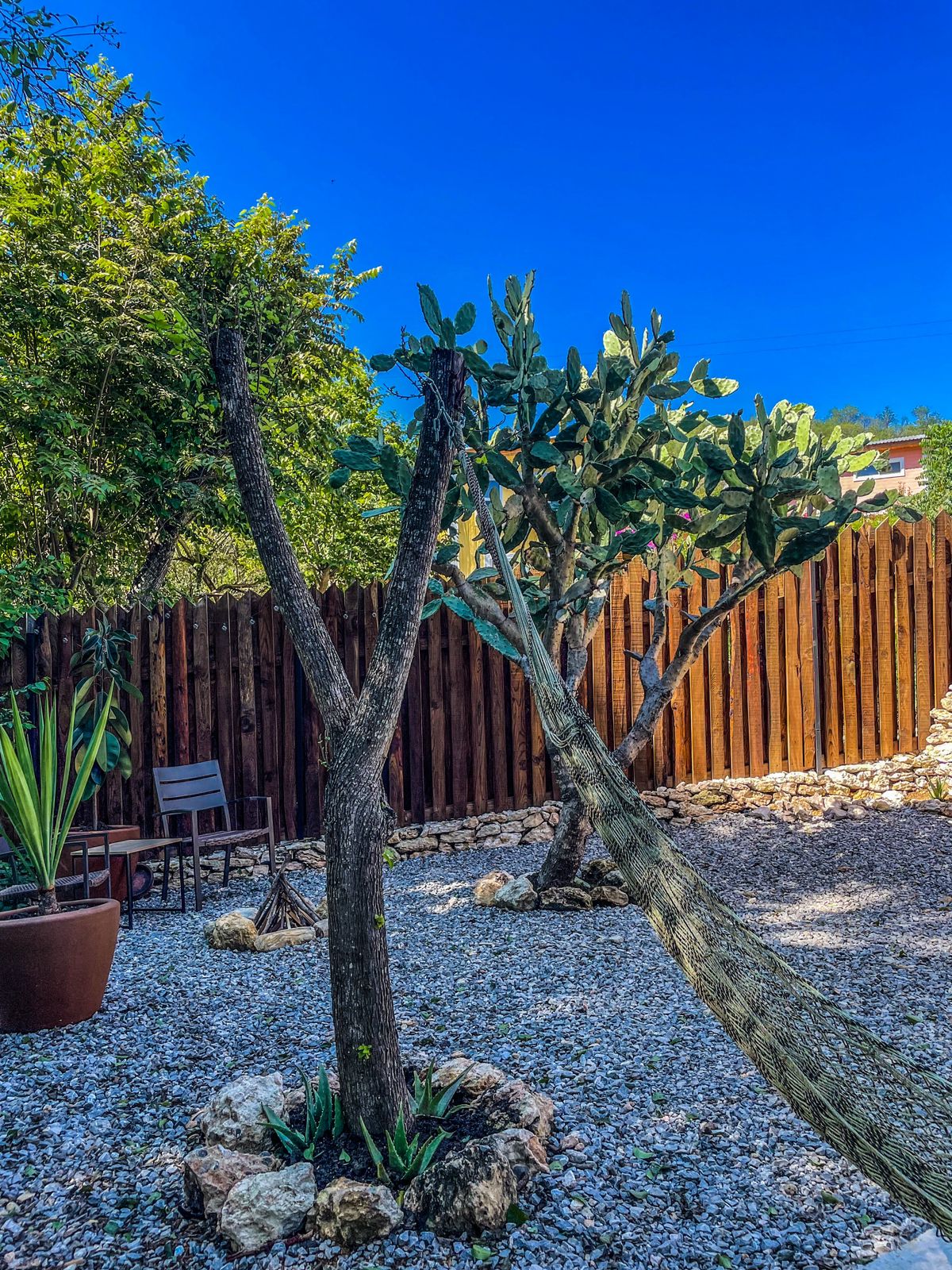 cabaña,jalpandeserra,pueblomagico,casitabugambilia,petfriendly,fogata,terraza,naturaleza,hospedaje,sierragorda 